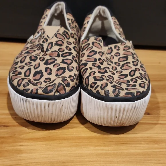 Toms Leopard Print Slip-On Sneakers - Picture 2 of 7